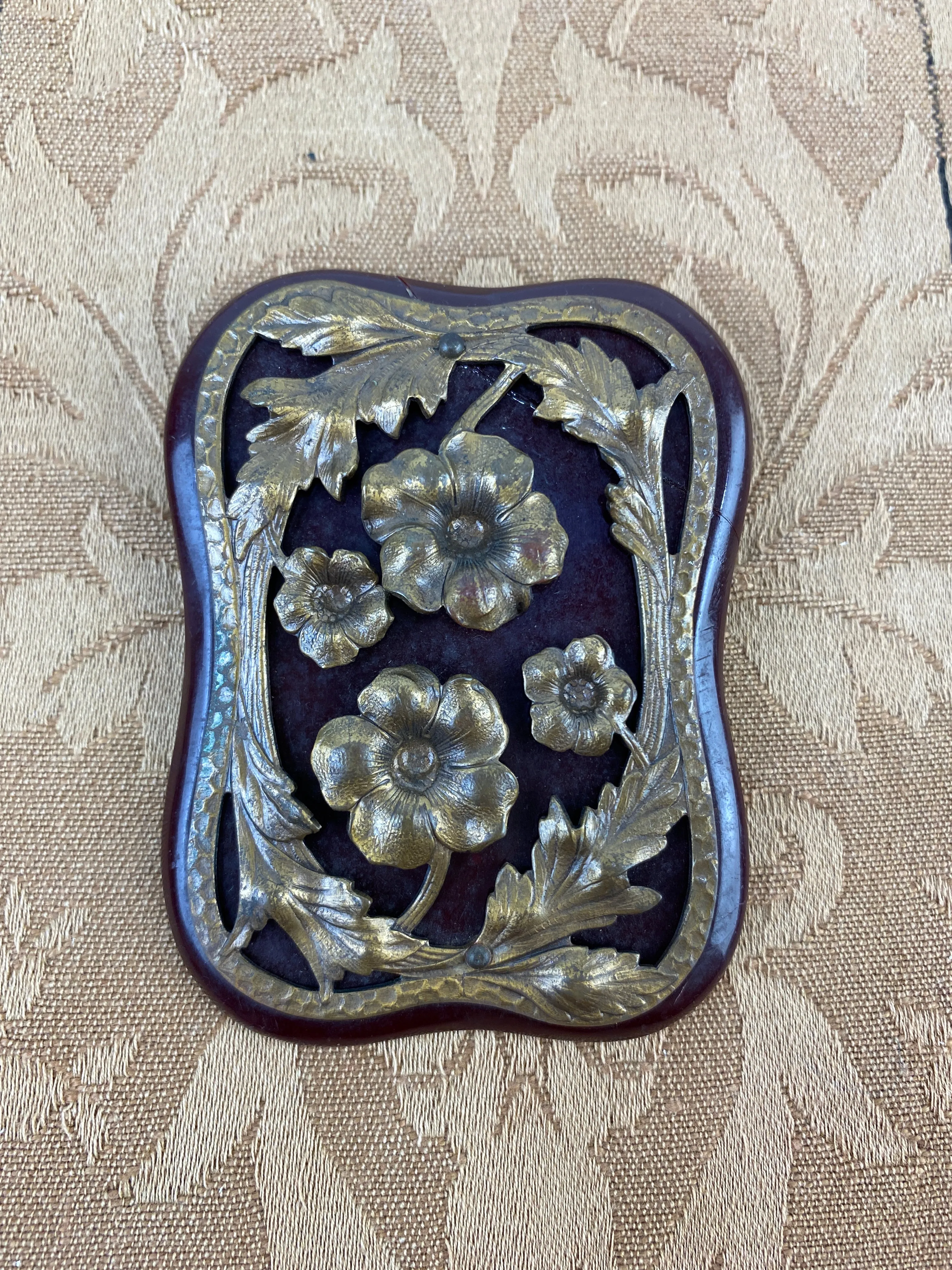 Vintage Art Nouveau Brown Bakelite & Goldtone Metal Floral Buckle