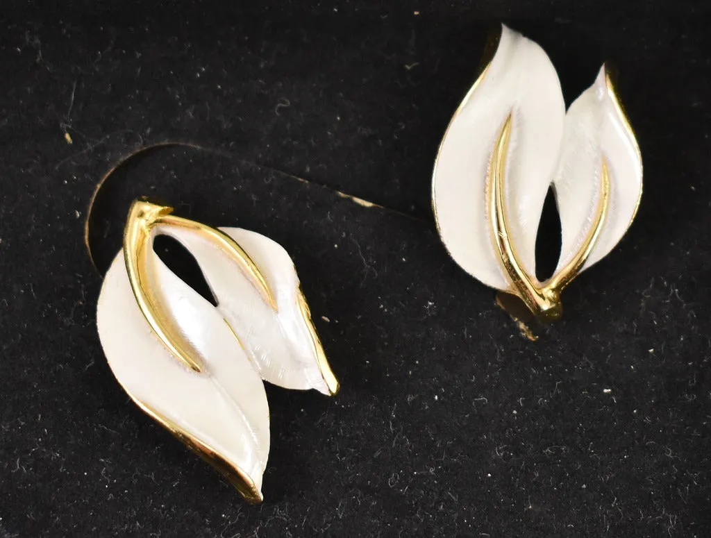 Vintage NOS Pearlized Perfection Set