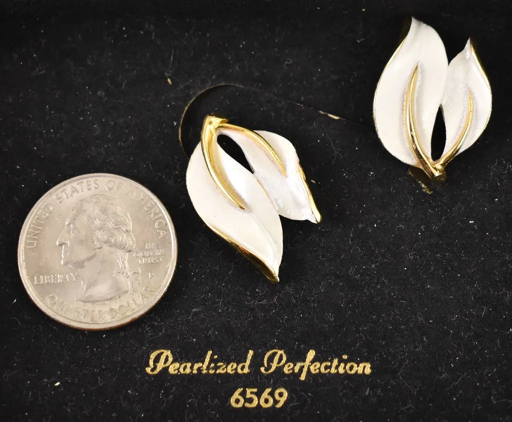 Vintage NOS Pearlized Perfection Set